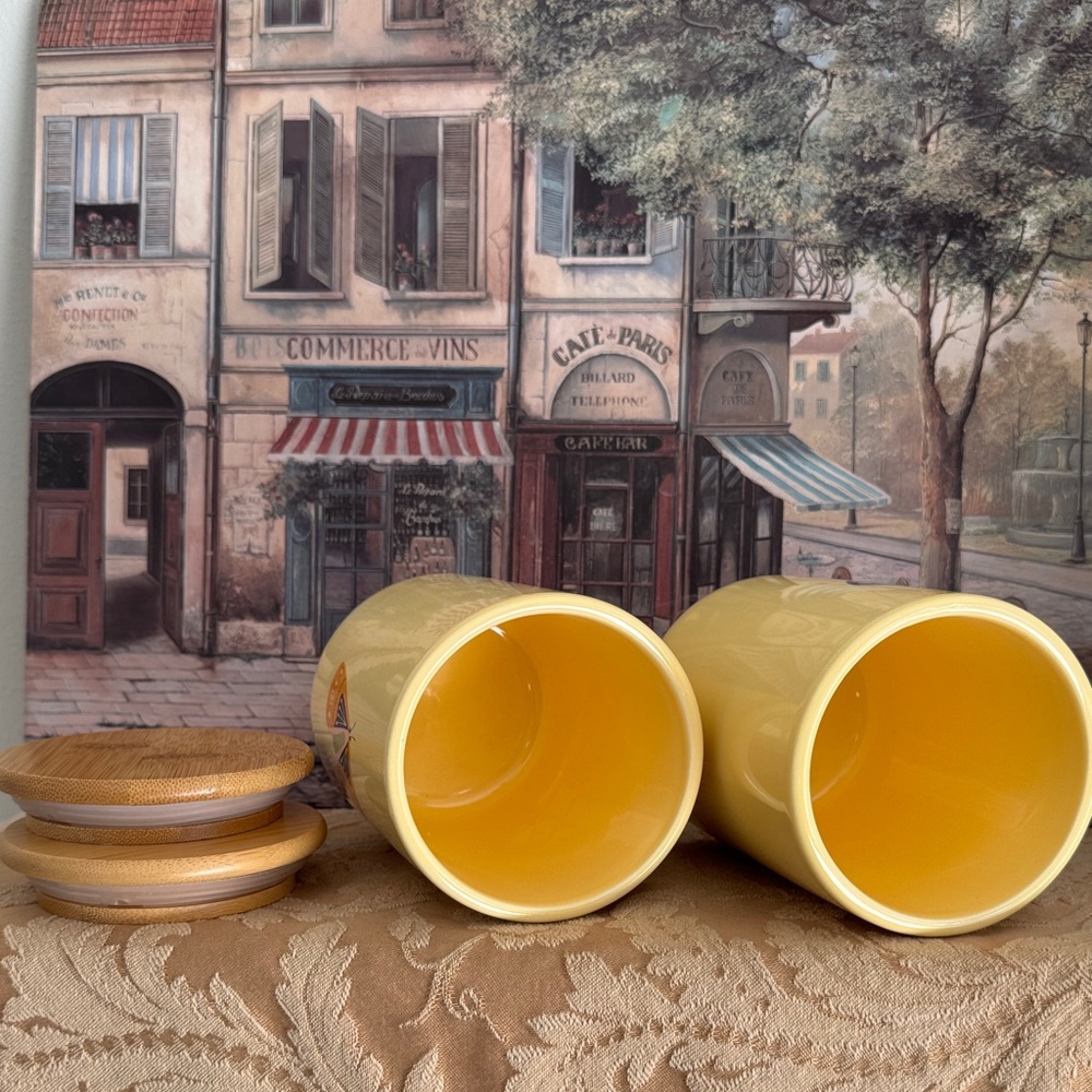 The Girlfriend From AARP Butterfly Ceramic Canisters Set 2 Wood Lids NWOT - Picture 4 of 13